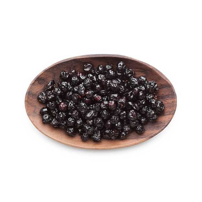 Organic dried blackcurrant berries from France