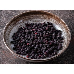 Organic dried blackcurrant berries from France