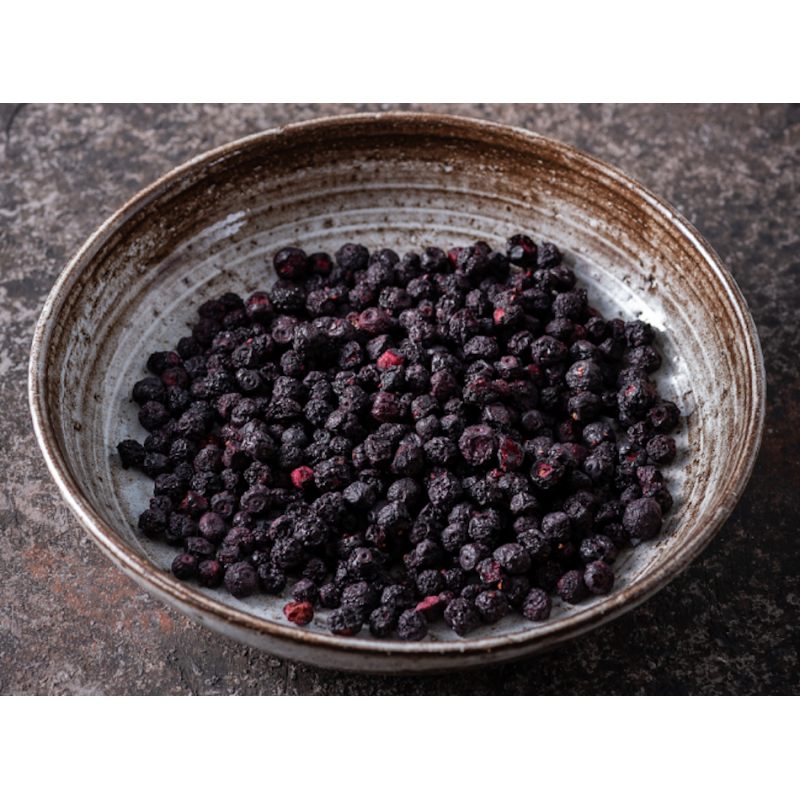 Organic dried blackcurrant berries from France