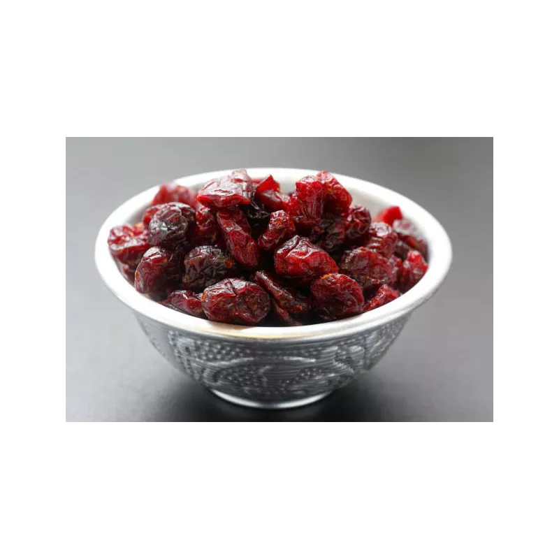 Organic dried cranberries from Canada (half)