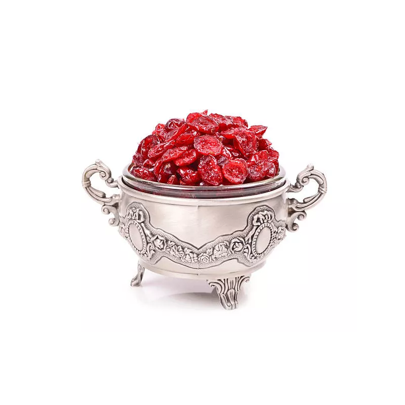 Organic dried cranberries from Canada (half)