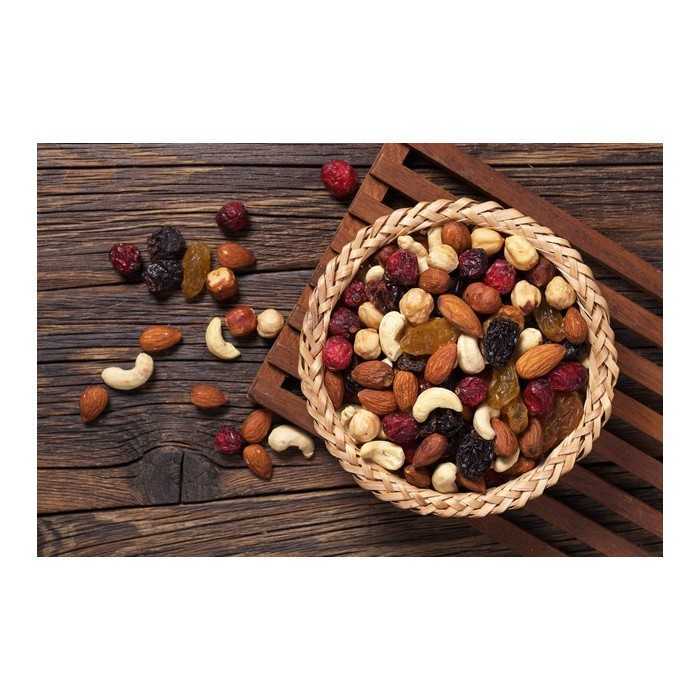 Taste me! - organic hazelnut from France, cashew nuts, cranberries ...