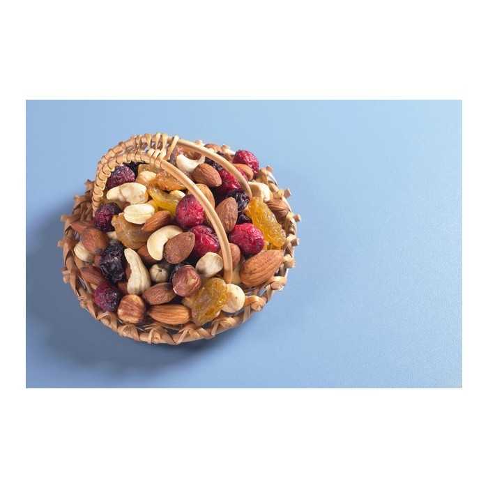 Taste me! - organic hazelnut from France, cashew nuts, cranberries ...