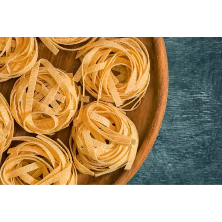 Organic & artisanal tagliatelle with PDO Espelette pepper from Fran...