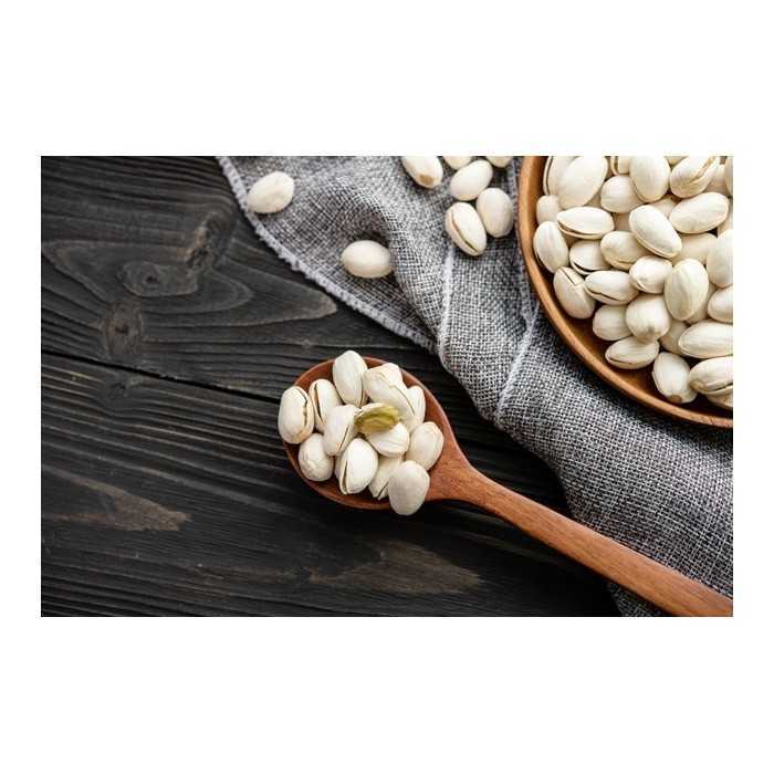Organic pistachios PDO from Brontë in shell grilled and without sal...