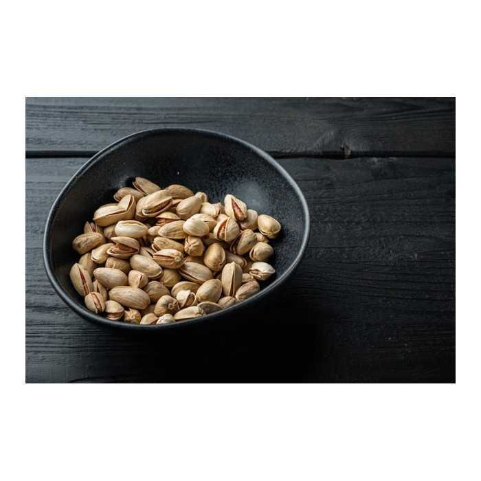 Organic pistachios PDO from Brontë in shell grilled and without sal...