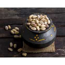 Organic pistachios PDO from Brontë in shell grilled and without sal...