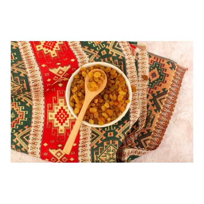 Organic golden Smyrna raisins from Uzbekistan - Sulphur free
