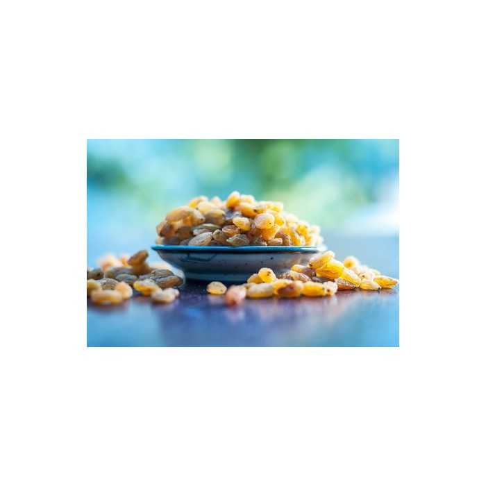 Organic golden Smyrna raisins from Uzbekistan - Sulphur free