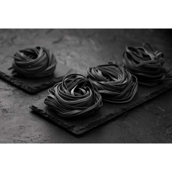 Organic & artisanal tagliatelle with squid ink from France - direct...