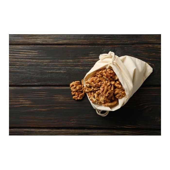Organic shelled walnut kernels PDO from Grenoble - direct producer