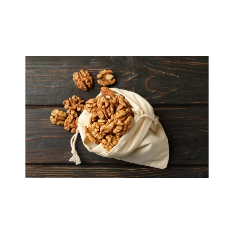 Organic shelled walnut kernels PDO from Grenoble - direct producer