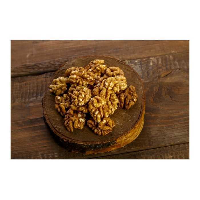 Organic shelled walnut kernels PDO from Grenoble - direct producer