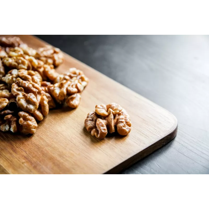 Organic shelled walnut kernels PDO from Grenoble - direct producer