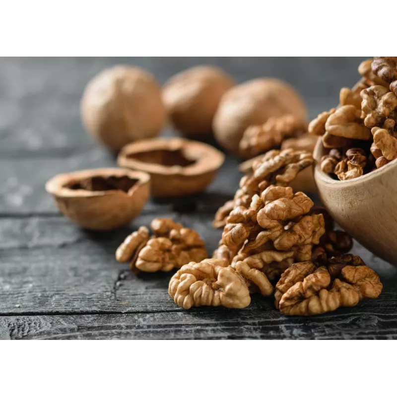 Organic shelled walnut kernels PDO from Grenoble - direct producer