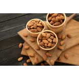 Organic whole raw almonds shelled from Provence - direct producer