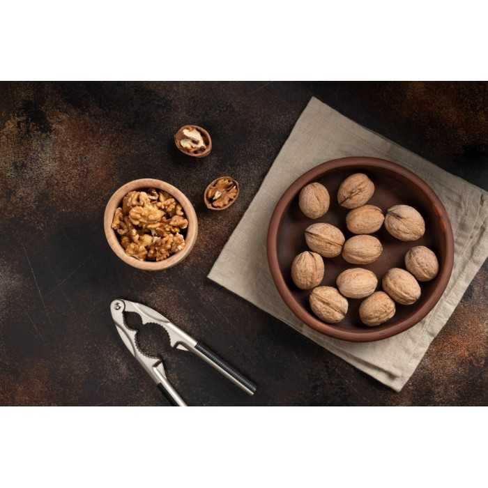 Organic Walnut Kernels in shell PDO From Grenoble - direct producer