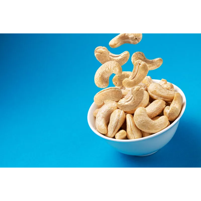 Organic & Fairtrade & Forest Garden Raw Cashew Nuts from Vietnam Organic & Fairtrade & Forest Garden Raw Cashew Nuts from Vietnam