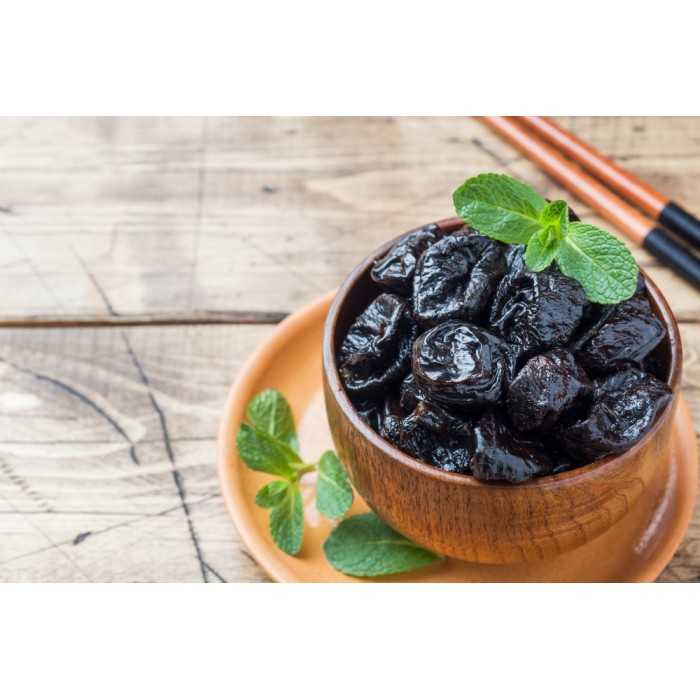Organic dried pitted reine claude plums from Lot & Garonne - Direct...