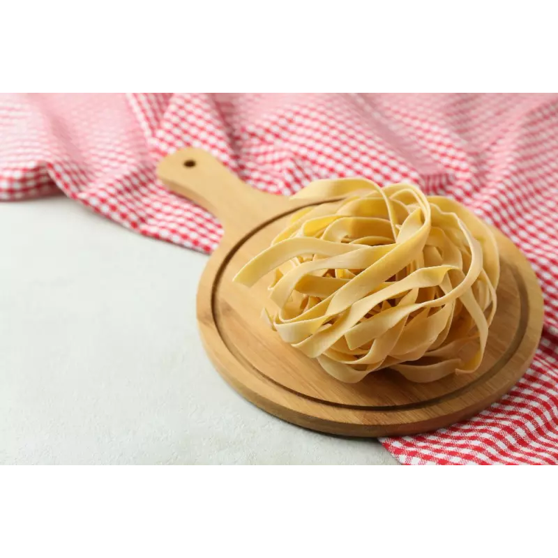 Organic and artisanal tagliatelle with porcini mushrooms PGI Fungo ...