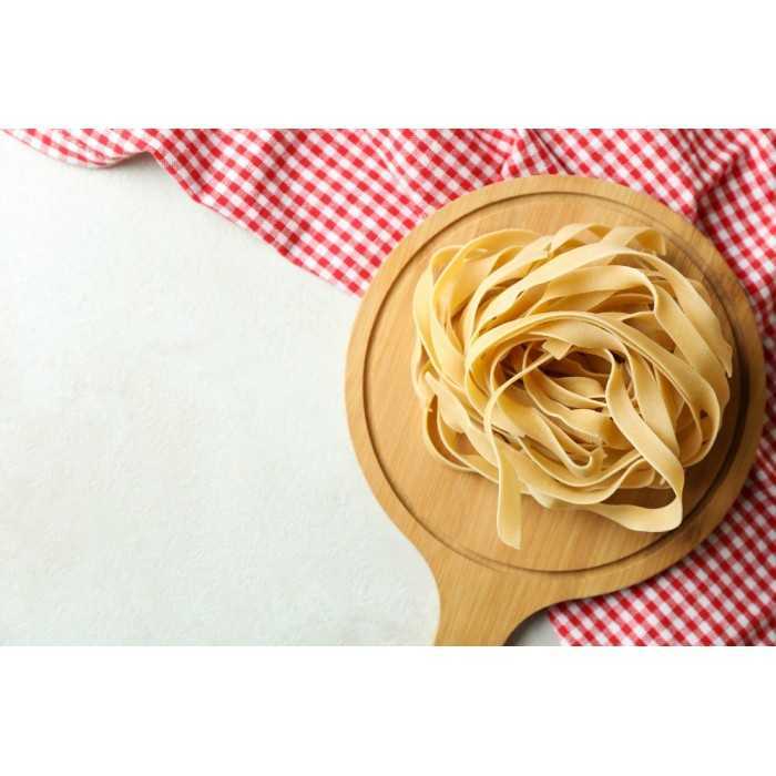 Organic and artisanal tagliatelle with porcini mushrooms PGI Fungo ...