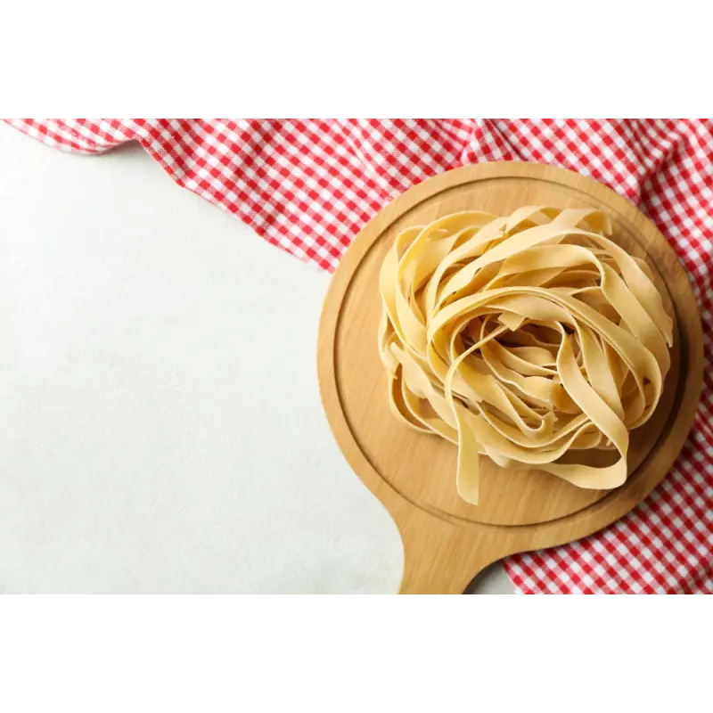 Organic and artisanal tagliatelle with porcini mushrooms PGI Fungo ...