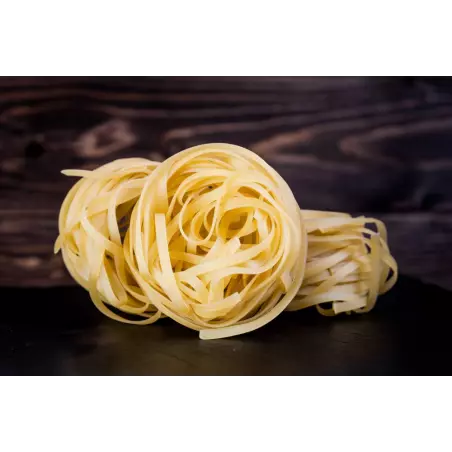 Artisanal & natural tagliatelle with black truffle From France - Di...