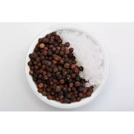 Fresh organic fairtrade pepper with salt PGI from Kampot - direct p...