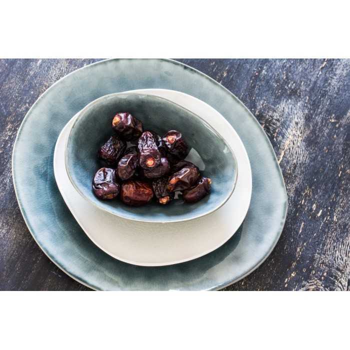 Organic & Fairtrade pitted dates Deglet-Nour from Sahara Oasis in T...