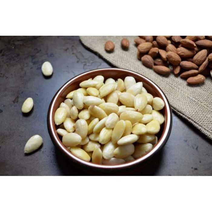 Organic whole raw white peeled almonds from France - Direct producer