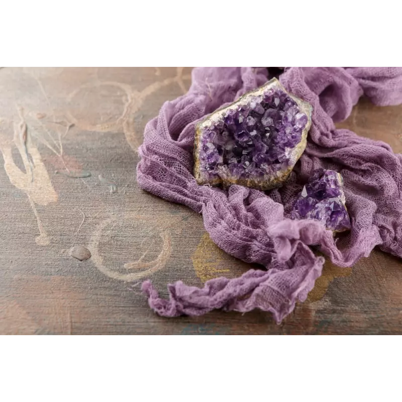 Natural & vegan crystal amethyst soap from France - Handmade