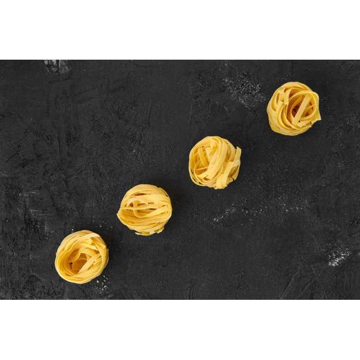 Organic & artisanal tagliatelle with saffron from Gâtinais in Franc...
