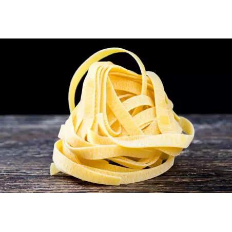 Natural & artisanal Tagliatelle with white truffles from Italy - Di...