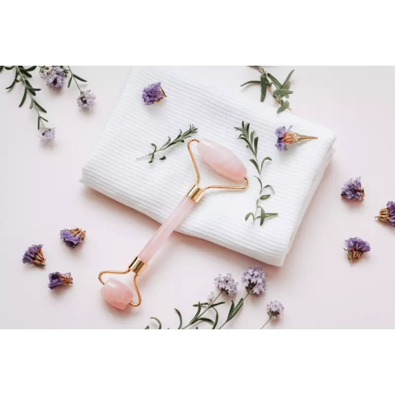 Pure pink quartz beauty roller for the face - Handmade Pure pink quartz beauty roller for the face - Handmade