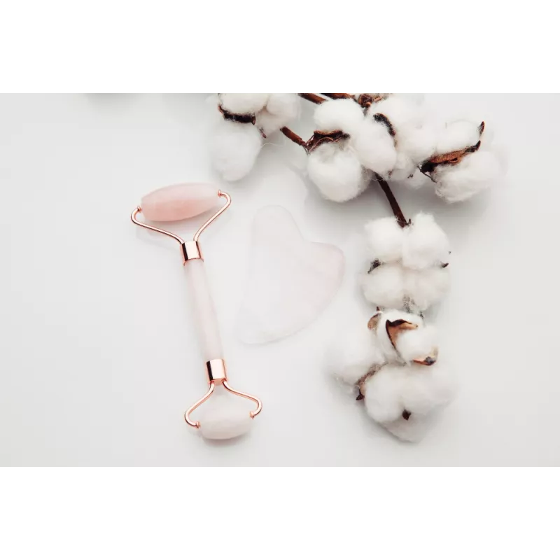 Rouleau de beauté de quartz rose pur pour le visage - Fait main