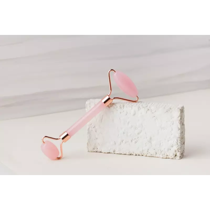 Pure pink quartz beauty roller for the face - Handmade
