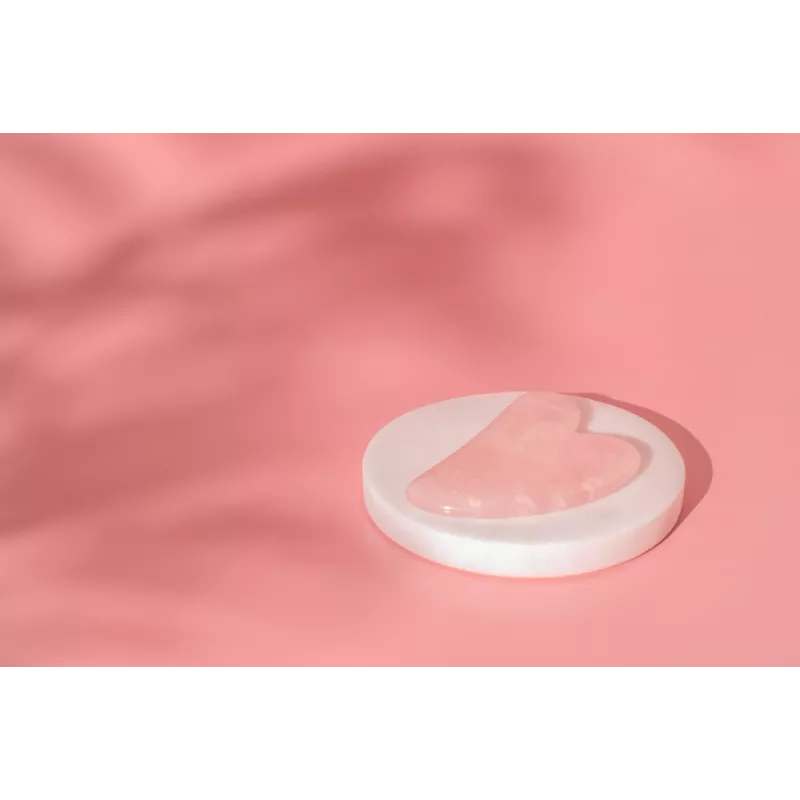 Gua sha de quartz rose pur pour le visage - Fait main