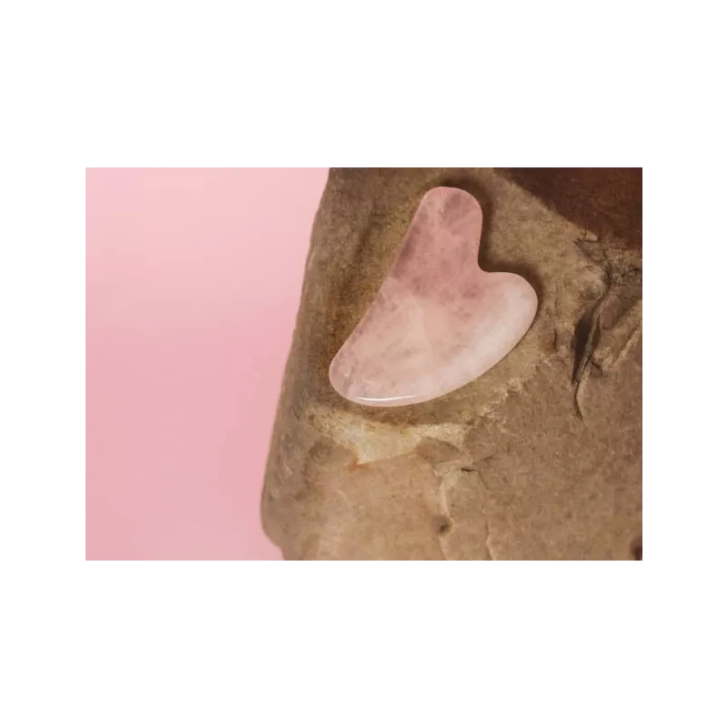 Gua sha de quartz rose pur pour le visage - Fait main