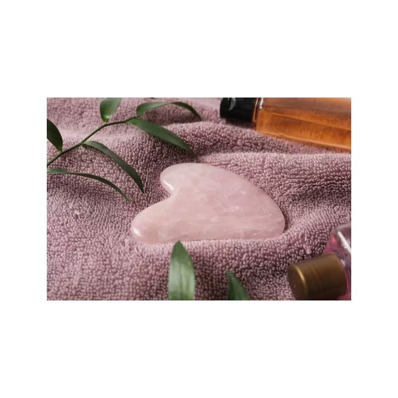 Gua sha de quartz rose pur pour le visage - Fait main