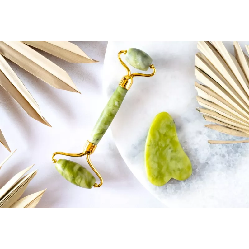 Rouleau de beauté & Gua sha en jade pur pour le visage - Fait main Rouleau de beauté & Gua sha en jade pur pour le visage - Fait main
