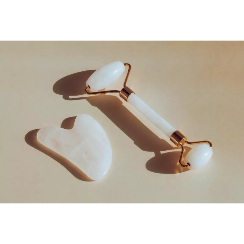 Pure white quartz Gua sha & beauty roller for the face - Handmade