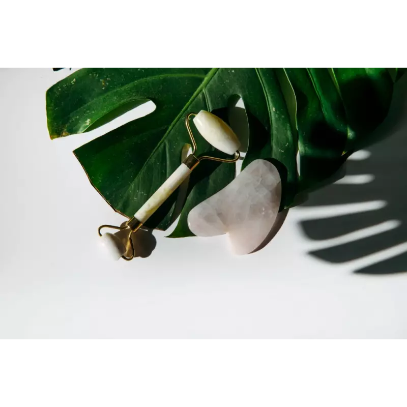 Pure white quartz Gua sha & beauty roller for the face - Handmade