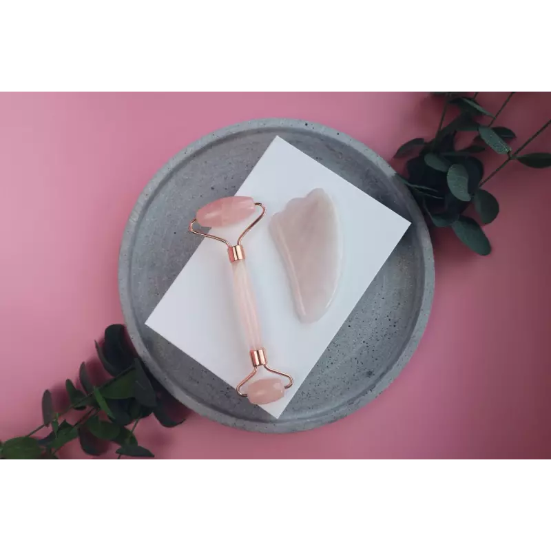 Pure pink quartz gua sha & beauty roller for face - Handmade