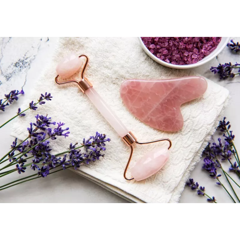 Pure pink quartz gua sha & beauty roller for face - Handmade