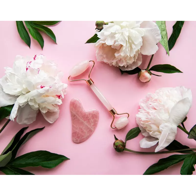 Pure pink quartz gua sha & beauty roller for face - Handmade