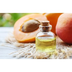 Organic extra virgin apricot kernel oil from France