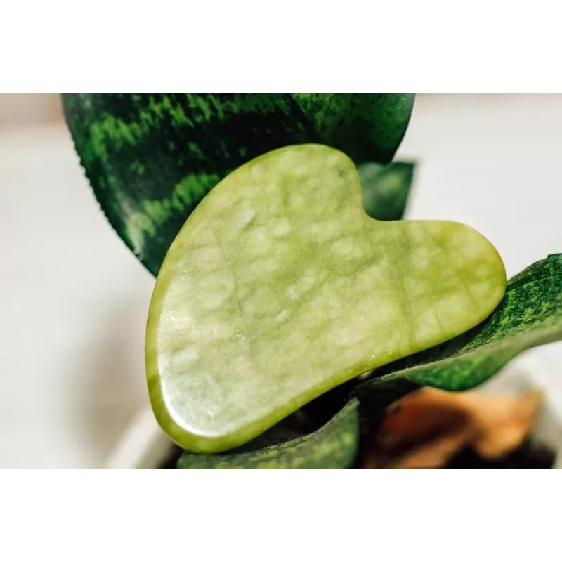 Gua sha en jade pur pour le visage - Fait main