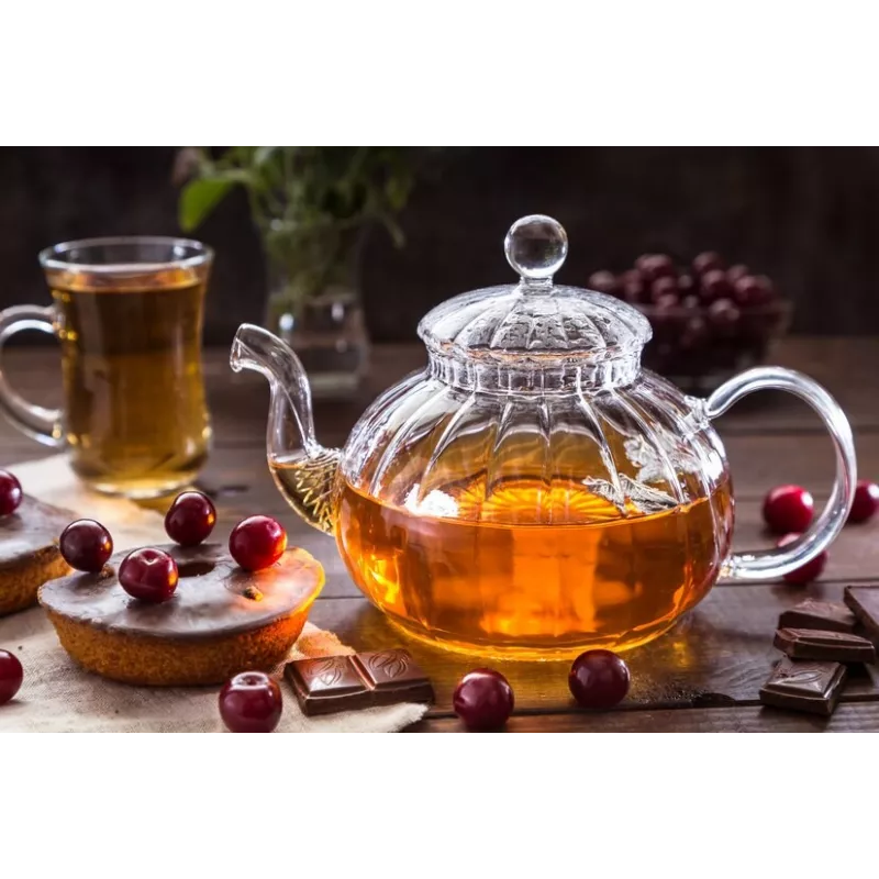 Chiseled borosilicate glass teapot with glass infuser