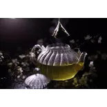 Chiseled borosilicate glass teapot with glass infuser
