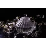 Chiseled borosilicate glass teapot with glass infuser